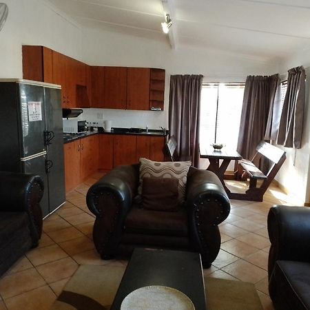 Anna Boeremeisie Guesthouse Бенони Номер фото